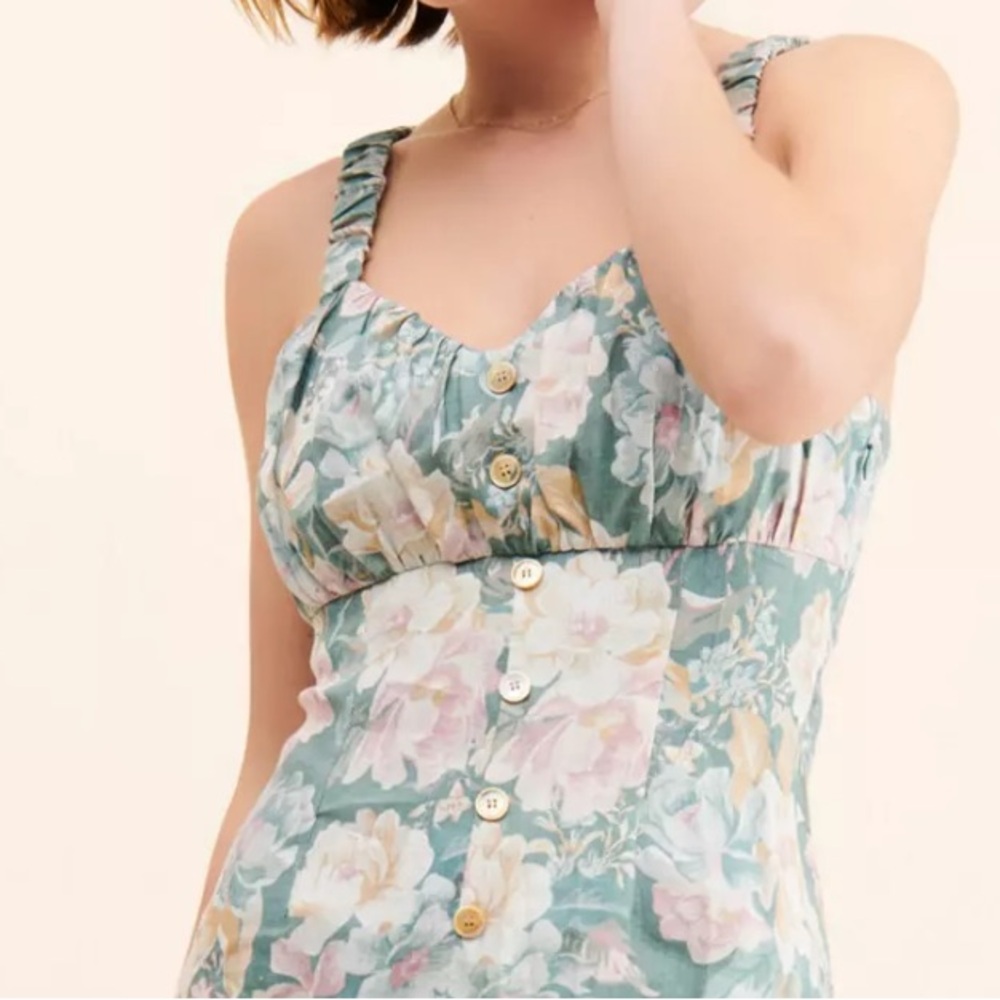 We Are Kindred Isobel Linen Midi Dress
We Are Kindred Size 2